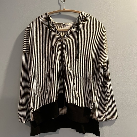 Splendid black and white stripe zip up sweatshirt with hood - Picture 1 of 1